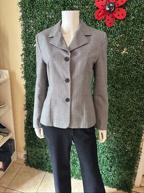 Madison Studio Gray Plaid Tailored Blazer